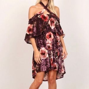 🌹Soon🌹 Sexy Off Shoulder Halter Velvet Dress